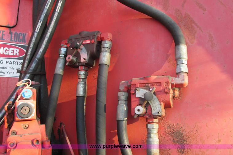 image for item E5178 2005 Morbark 2755 flail chiparvestor