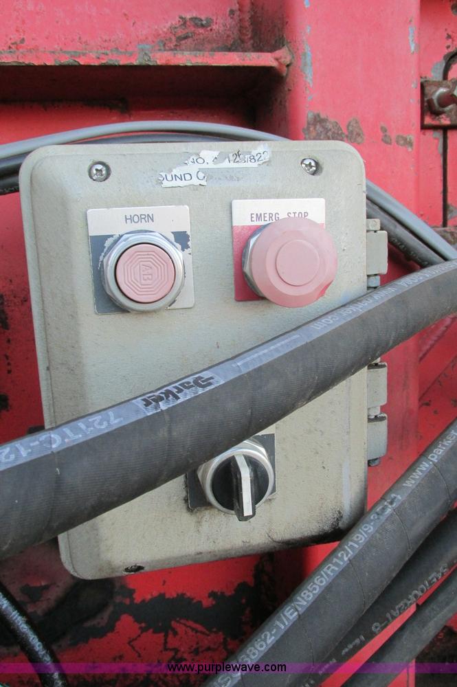 image for item E5178 2005 Morbark 2755 flail chiparvestor