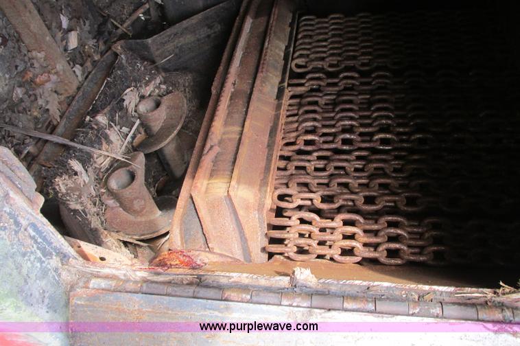 image for item E5178 2005 Morbark 2755 flail chiparvestor