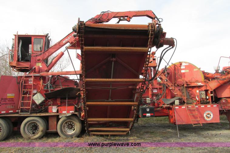 image for item E5178 2005 Morbark 2755 flail chiparvestor