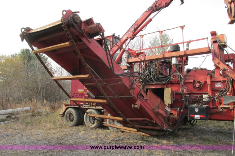 image for item E5178 2005 Morbark 2755 flail chiparvestor