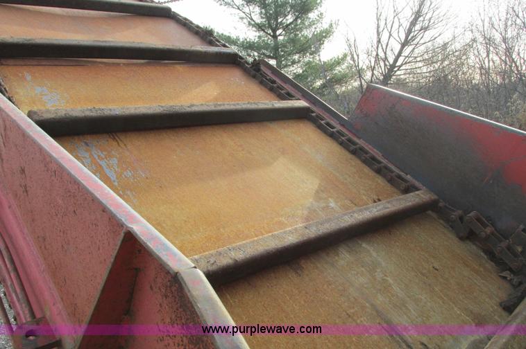 image for item E5178 2005 Morbark 2755 flail chiparvestor