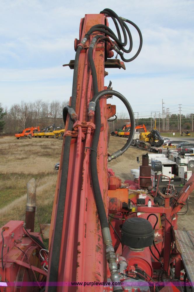 image for item E5178 2005 Morbark 2755 flail chiparvestor