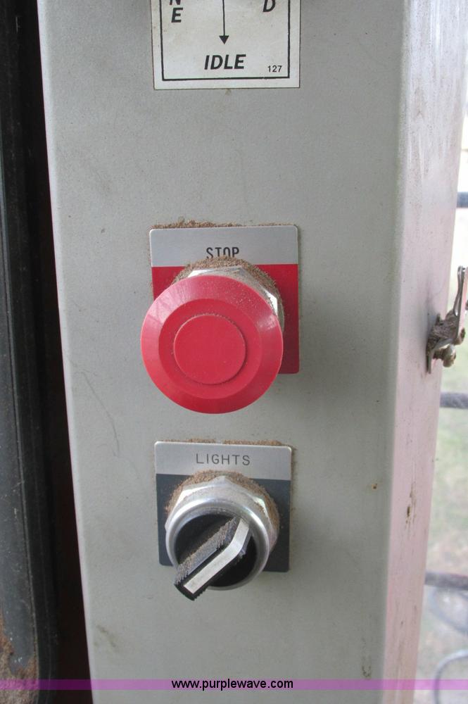 image for item E5178 2005 Morbark 2755 flail chiparvestor