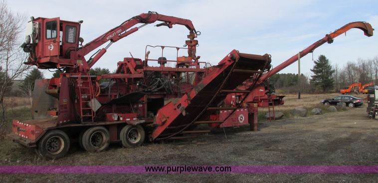image for item E5178 2005 Morbark 2755 flail chiparvestor