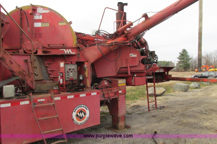 image for item E5178 2005 Morbark 2755 flail chiparvestor