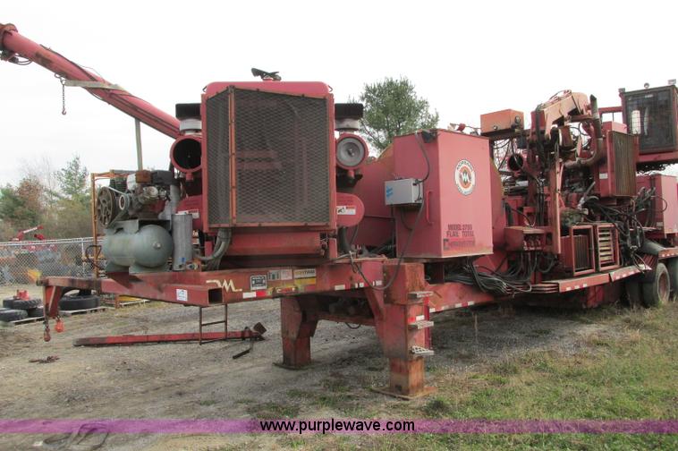 image for item E5178 2005 Morbark 2755 flail chiparvestor