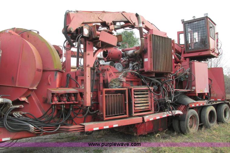 image for item E5178 2005 Morbark 2755 flail chiparvestor