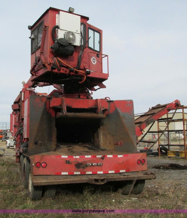 image for item E5178 2005 Morbark 2755 flail chiparvestor