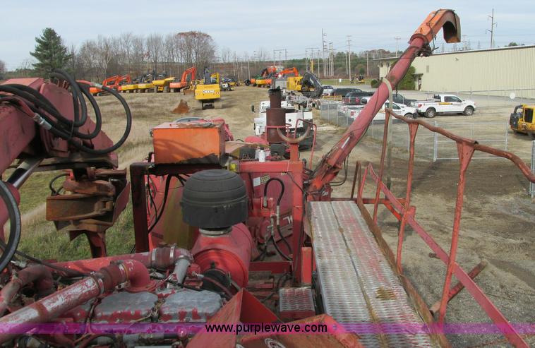 image for item E5178 2005 Morbark 2755 flail chiparvestor