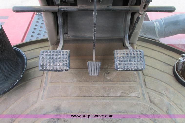 image for item E5219 2004 Case IH STX500 4WD Quadtrac tractor