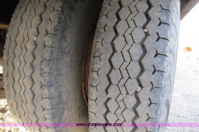 image for item E5222 1993 Felling equipment trailer