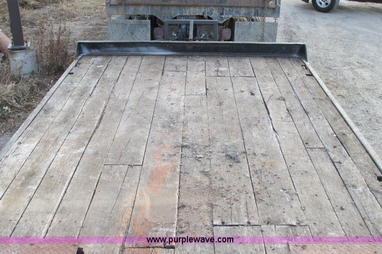 image for item E5222 1993 Felling equipment trailer