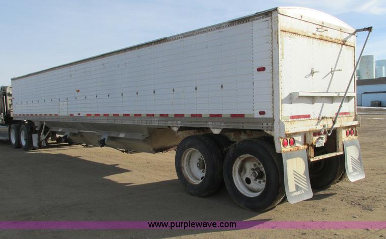 image for item E5229 1981 Timpte Super Hopper bottom dump trailer