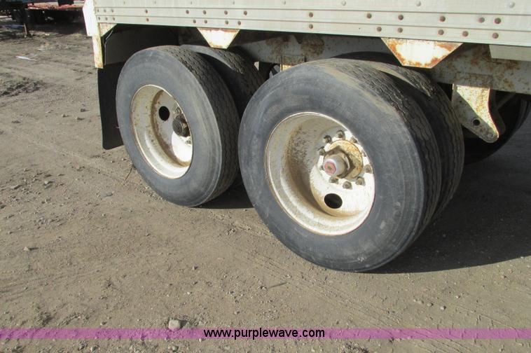 image for item E5229 1981 Timpte Super Hopper bottom dump trailer