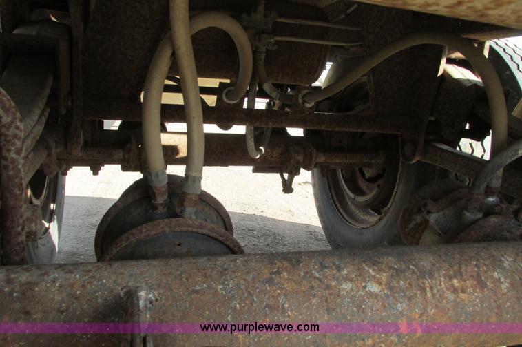 image for item E5229 1981 Timpte Super Hopper bottom dump trailer