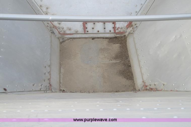 image for item E5229 1981 Timpte Super Hopper bottom dump trailer