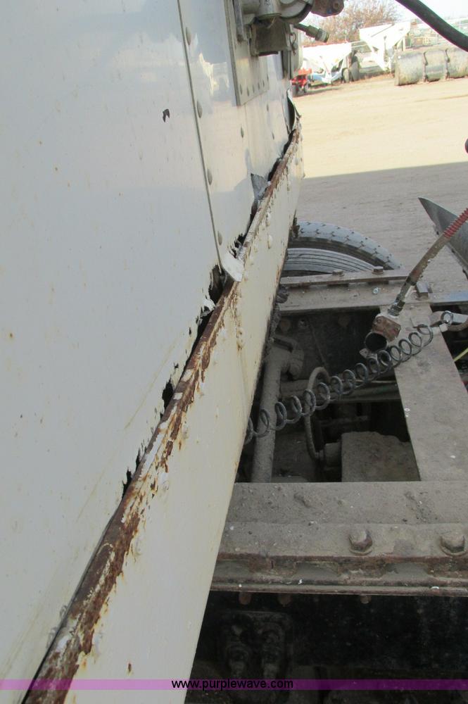 image for item E5229 1981 Timpte Super Hopper bottom dump trailer