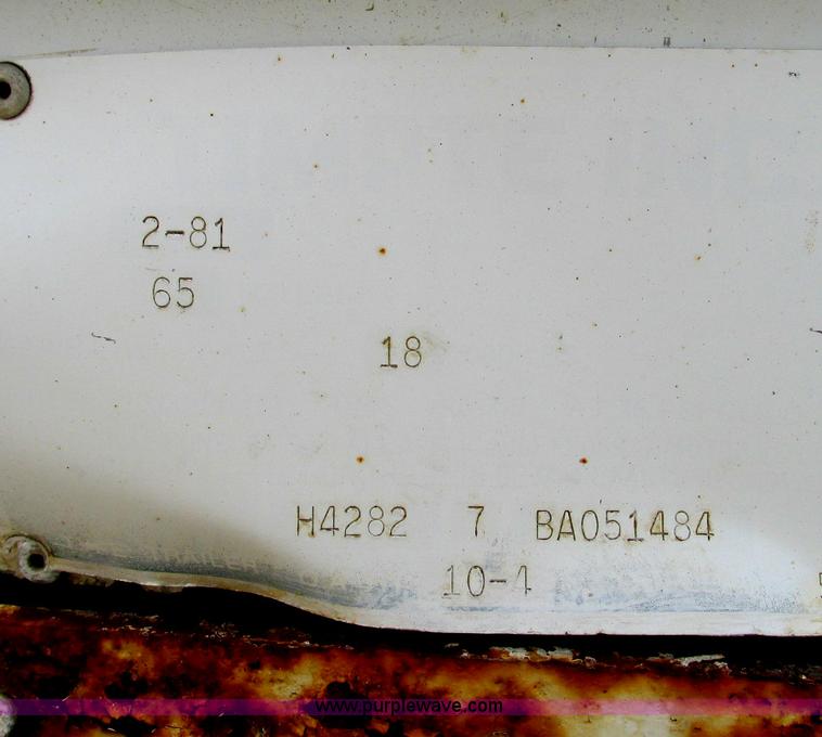 image for item E5229 1981 Timpte Super Hopper bottom dump trailer