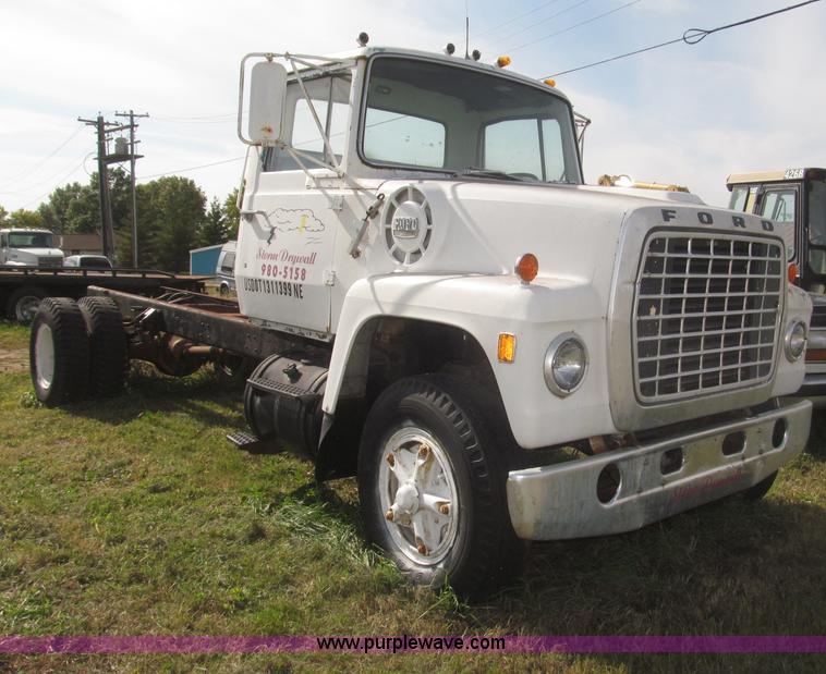 image for item F7150 1973 Ford 902 cab and chassis