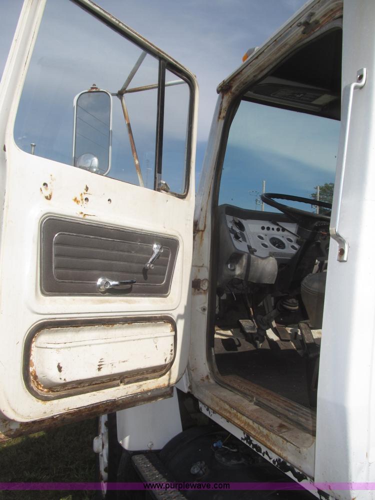 image for item F7150 1973 Ford 902 cab and chassis