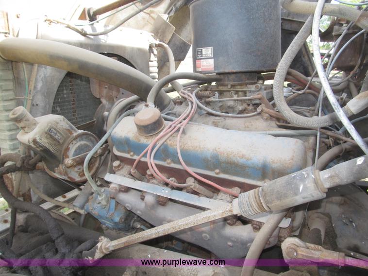 image for item F7150 1973 Ford 902 cab and chassis