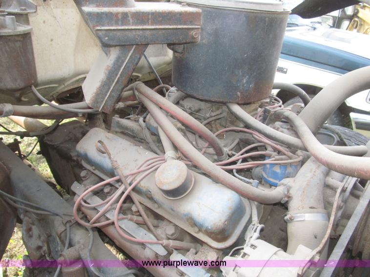 image for item F7150 1973 Ford 902 cab and chassis