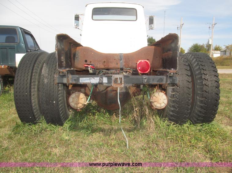 image for item F7150 1973 Ford 902 cab and chassis