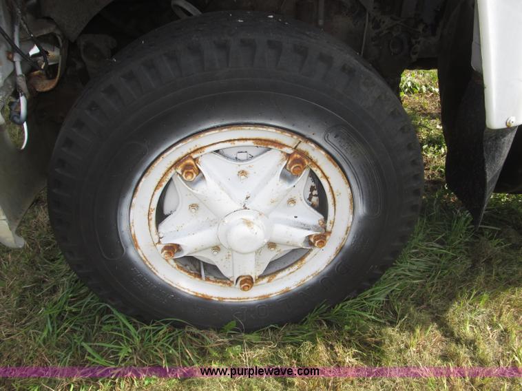 image for item F7150 1973 Ford 902 cab and chassis