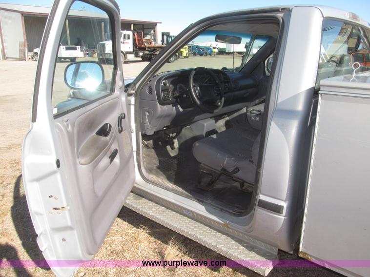 image for item F7188 1998 Dodge Ram 1500 service truck