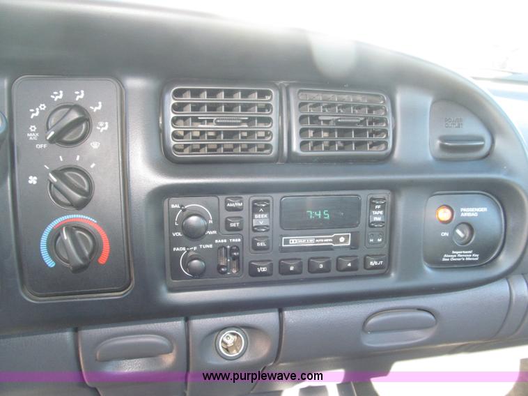 image for item F7188 1998 Dodge Ram 1500 service truck