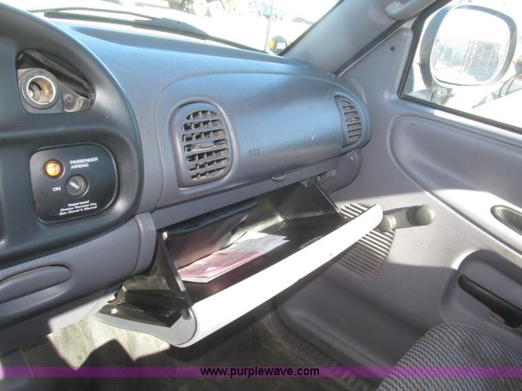 image for item F7188 1998 Dodge Ram 1500 service truck