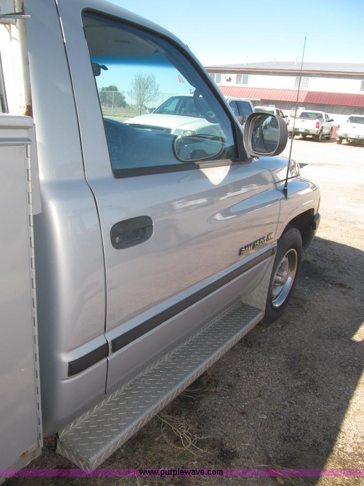 image for item F7188 1998 Dodge Ram 1500 service truck