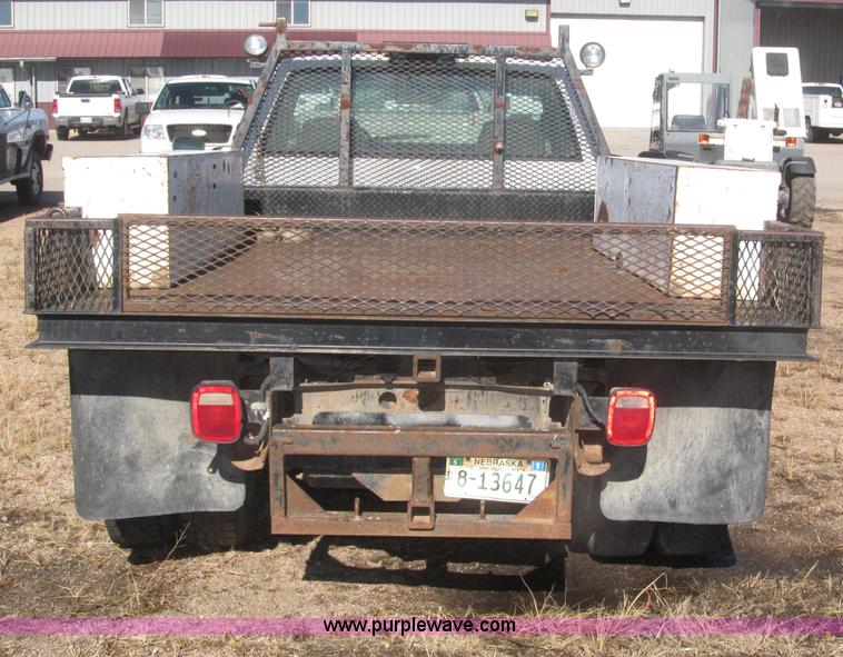 image for item F7189 1997 GMC Sierra 3500 SL flatbed truck
