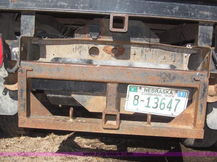 image for item F7189 1997 GMC Sierra 3500 SL flatbed truck