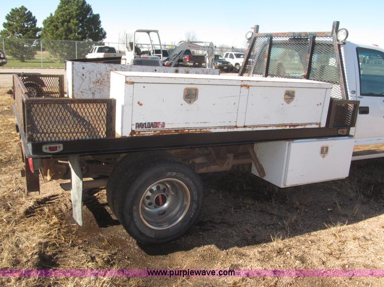 image for item F7189 1997 GMC Sierra 3500 SL flatbed truck