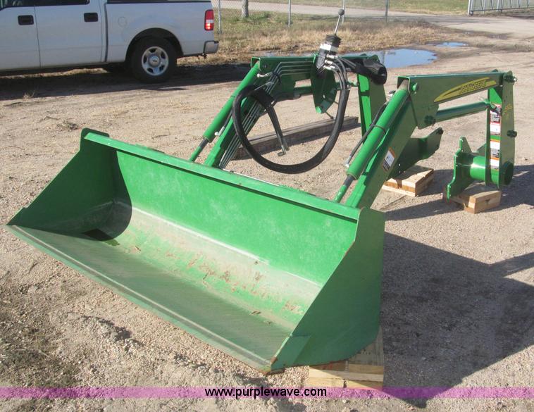 image for item F7190 2006 John Deere 512 loader attachment