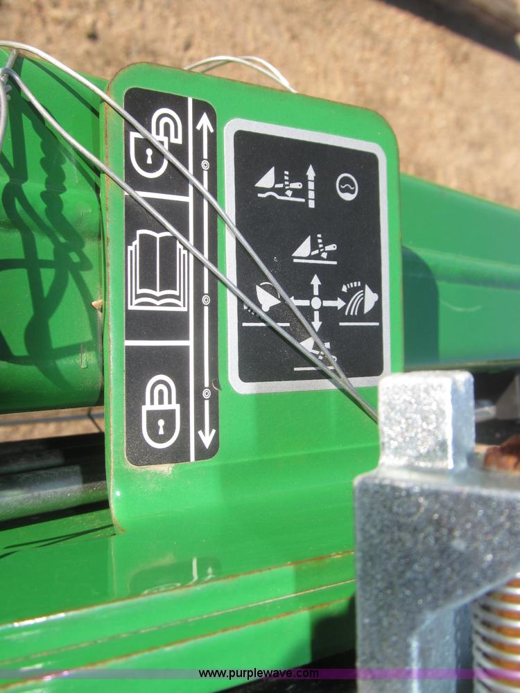 image for item F7190 2006 John Deere 512 loader attachment