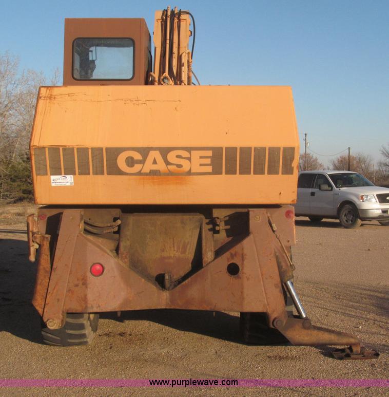 image for item F7197 Case 1085B Cruz Air wheel excavator