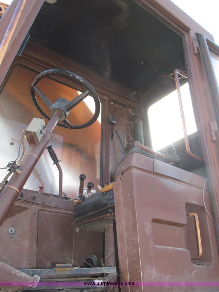 image for item F7197 Case 1085B Cruz Air wheel excavator