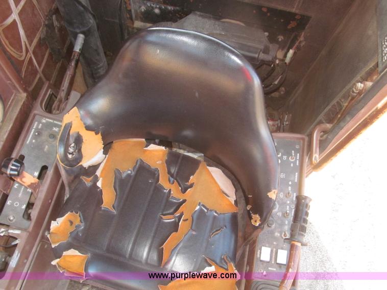 image for item F7197 Case 1085B Cruz Air wheel excavator