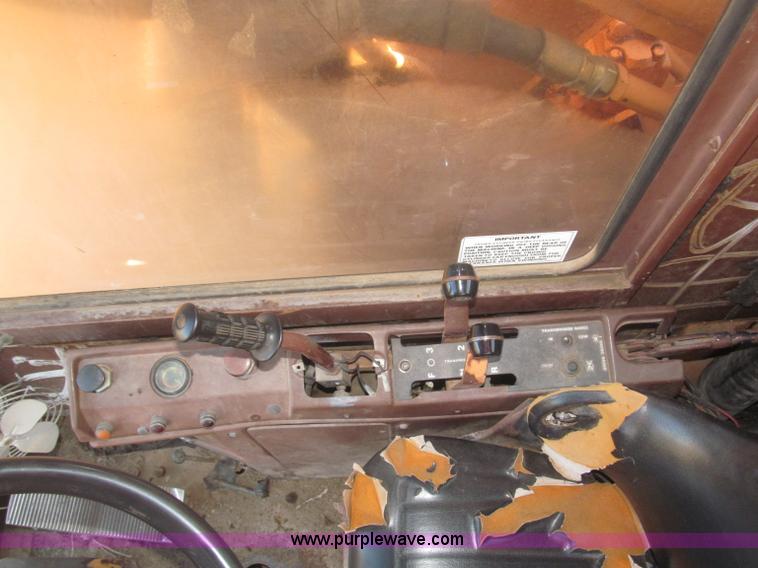 image for item F7197 Case 1085B Cruz Air wheel excavator