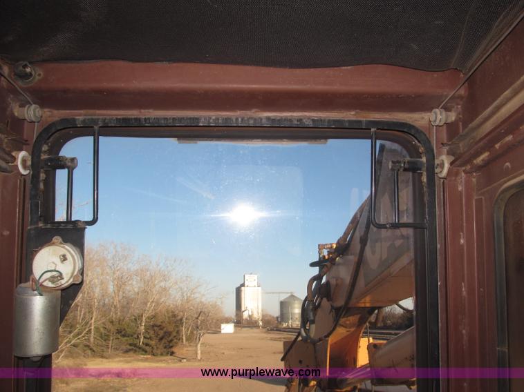 image for item F7197 Case 1085B Cruz Air wheel excavator