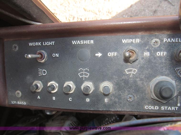 image for item F7197 Case 1085B Cruz Air wheel excavator