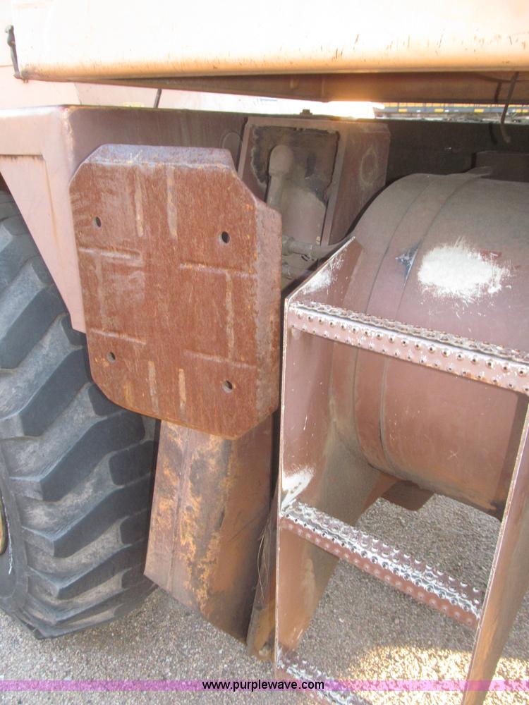 image for item F7197 Case 1085B Cruz Air wheel excavator