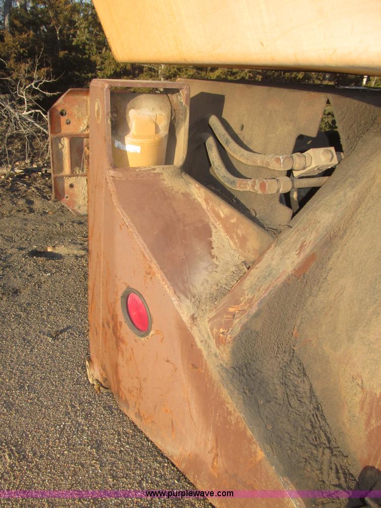 image for item F7197 Case 1085B Cruz Air wheel excavator