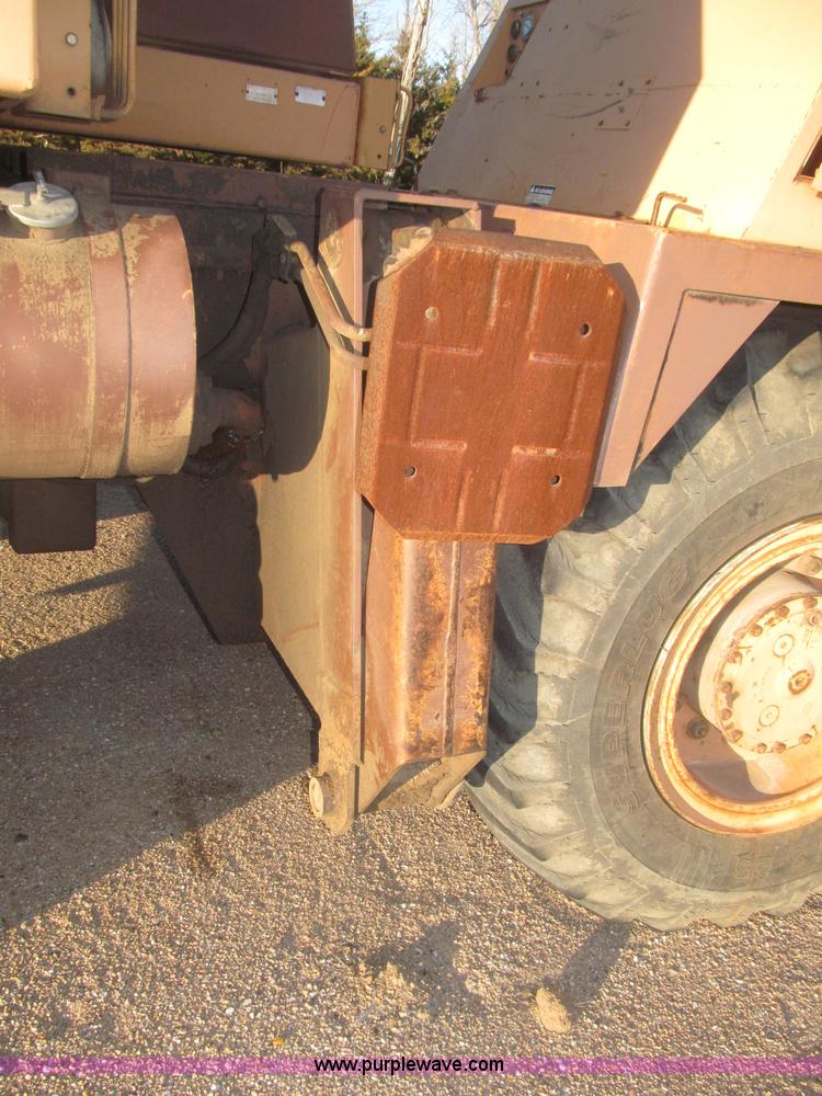 image for item F7197 Case 1085B Cruz Air wheel excavator