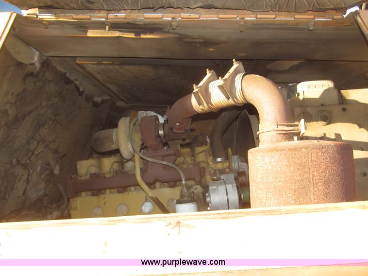 image for item F7197 Case 1085B Cruz Air wheel excavator