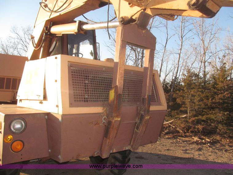 image for item F7197 Case 1085B Cruz Air wheel excavator