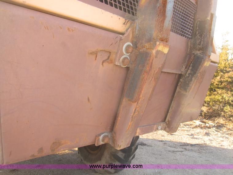 image for item F7197 Case 1085B Cruz Air wheel excavator